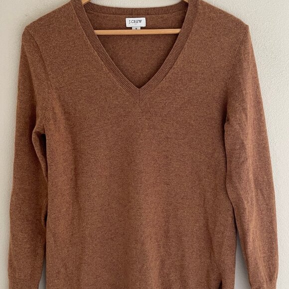 J. Crew Women's V-Neck Sweater in Warm Brown - Picture 3 of 6